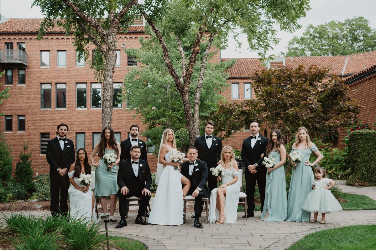 cinematic-group-photo-bridal-party