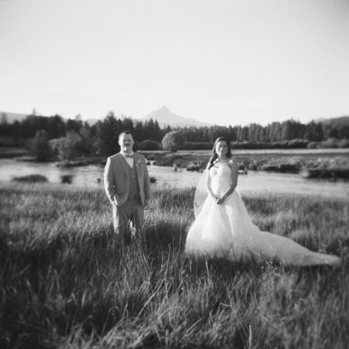 andrew-tiffany-couples-portraits-olive-and-oath4