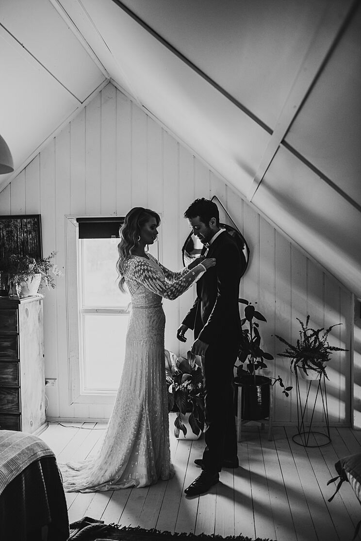 Wedding-Photographer-Melbourne-heathcote-air-bnb-rustic-barn_0210