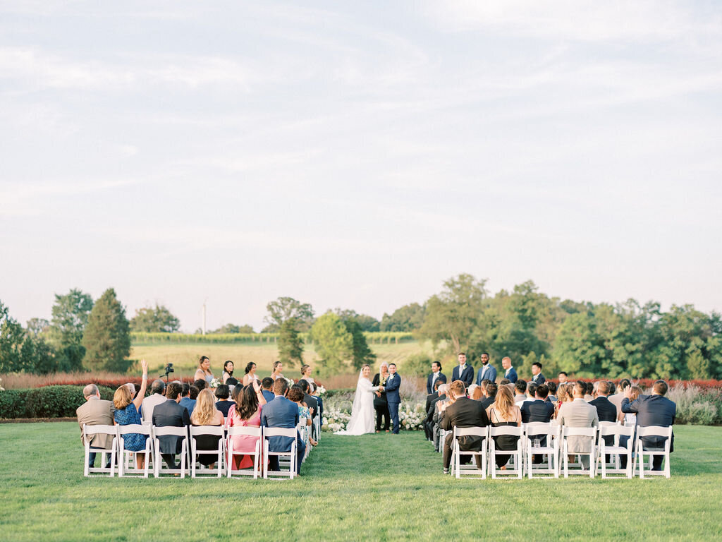Leslie&Ricardo_EarlyMountainVineyardWedding_SneakPeek-85