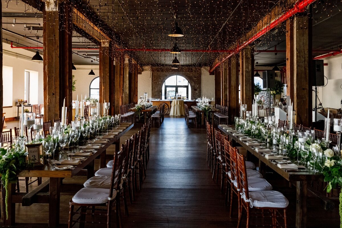 emma-cleary-new-york-nyc-wedding-photographer-videographer-venue-the-liberty-warehouse-7