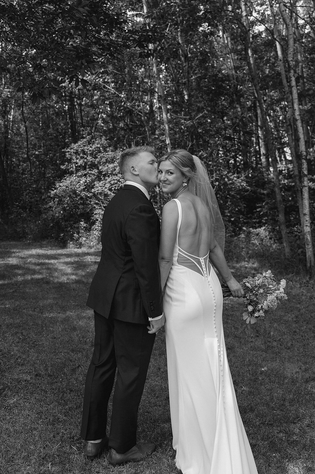 Winnipeg-Wedding-Photographer-10