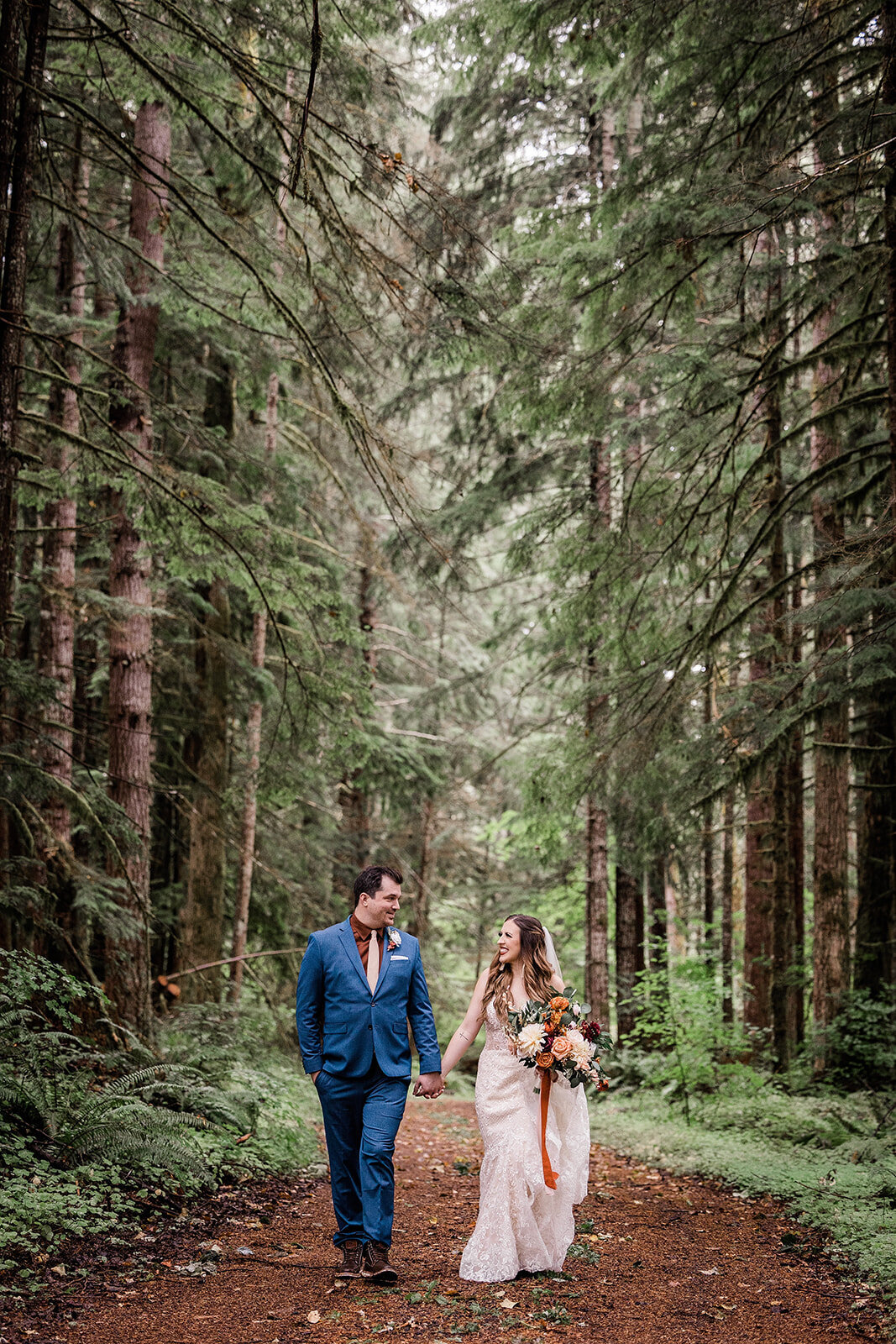 Rainy-Mount-Rainier-National-Park-Intimate-Wedding-52