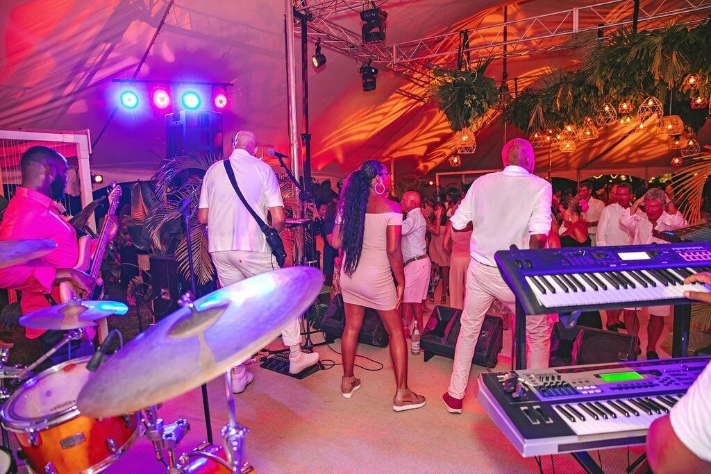 Riddles-Bay-Golf -Course-Wedding-Bermuda-Dasfete-52