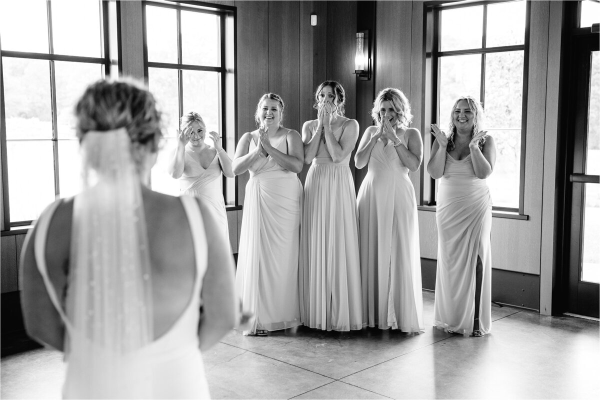 Minneapolis-wedding-photographers-105