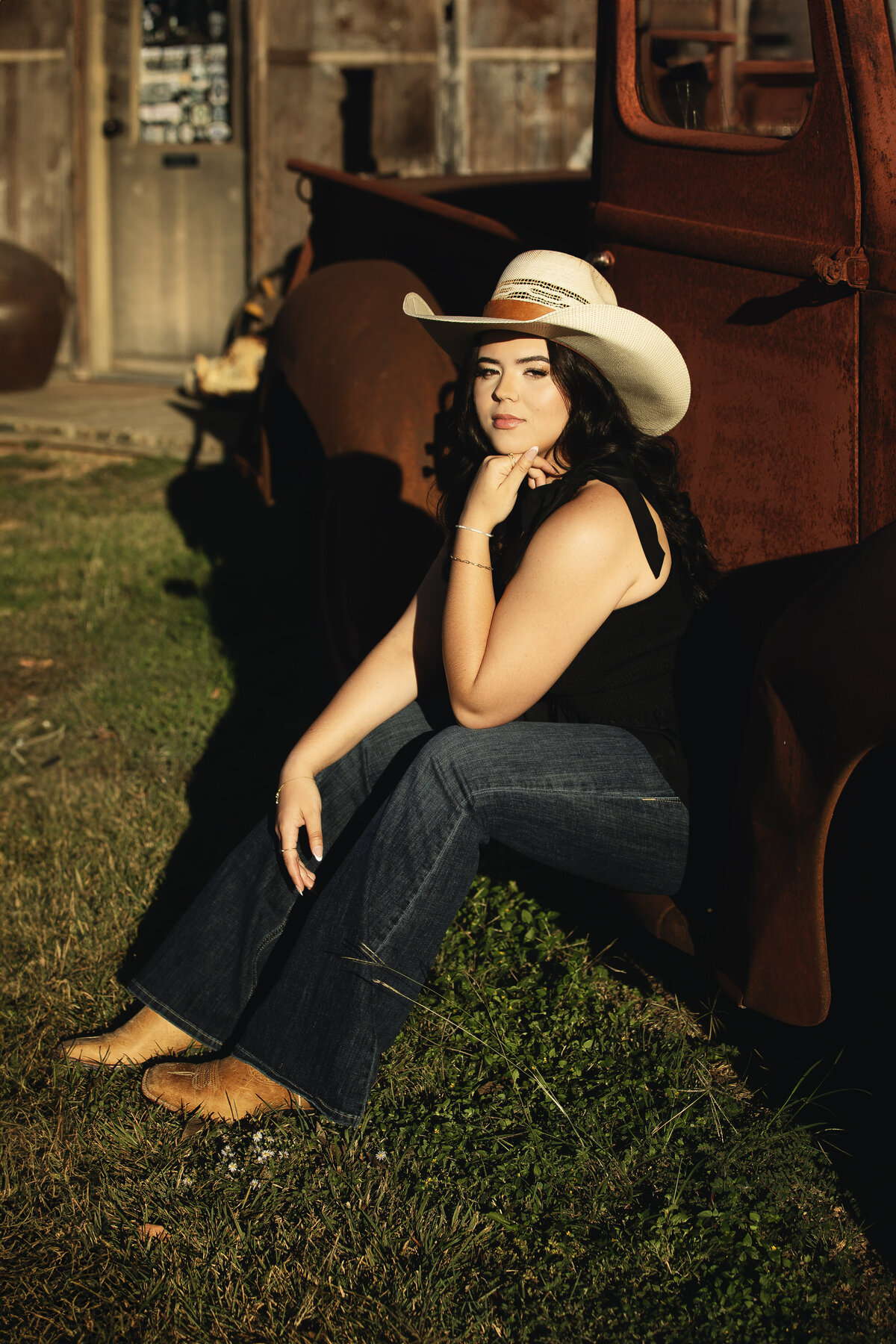 Celebrate your senior year with vibrant and creative senior photography in Salado, Georgetown, and Temple. Book your session today!