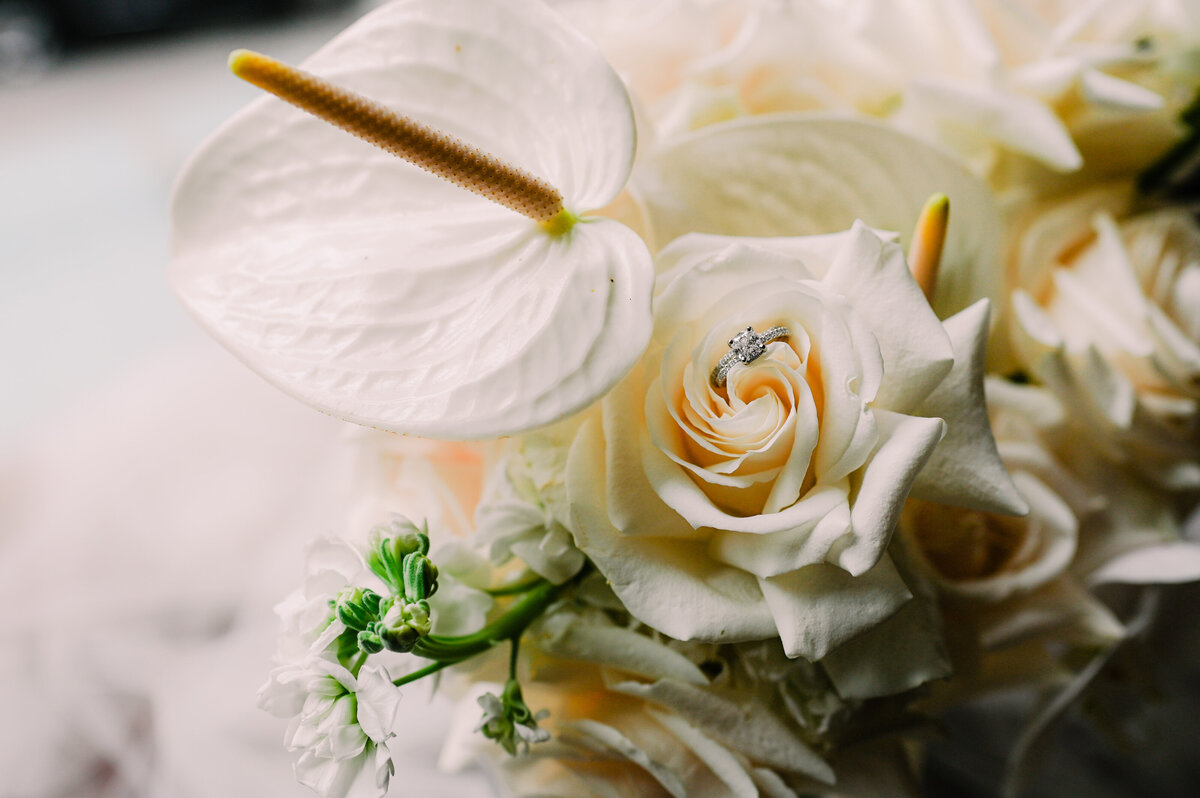 A fun &amp; elegant wedding at the Four Seasons Hotel in Seattle! Click for more of Jayda &amp; Christians story! | Captured by Candace Photography