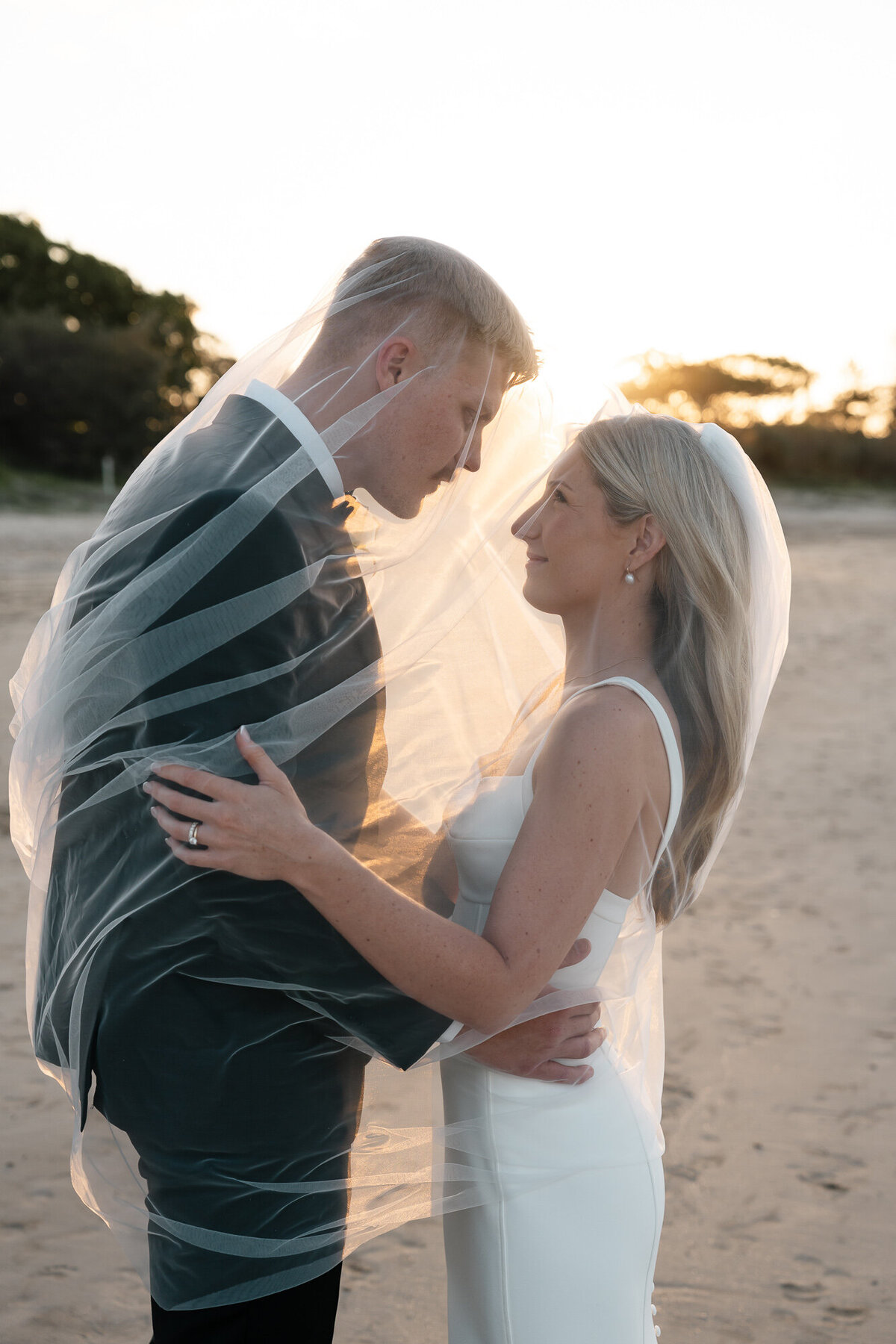 Ross Long Co - Annika & Toby - Previews - 60