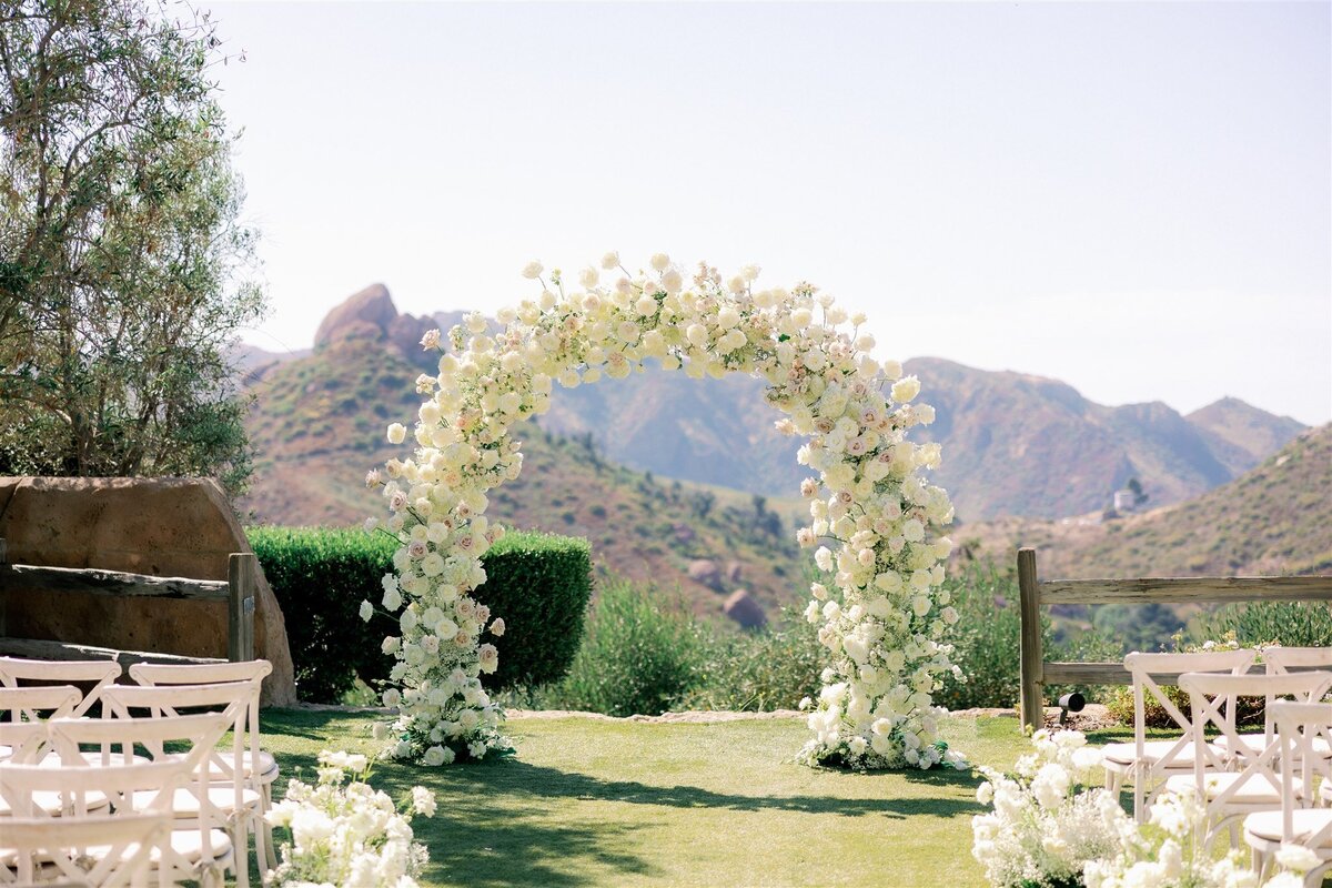 caitlin-alohilani-kristen-cielo-farms-wedding-37