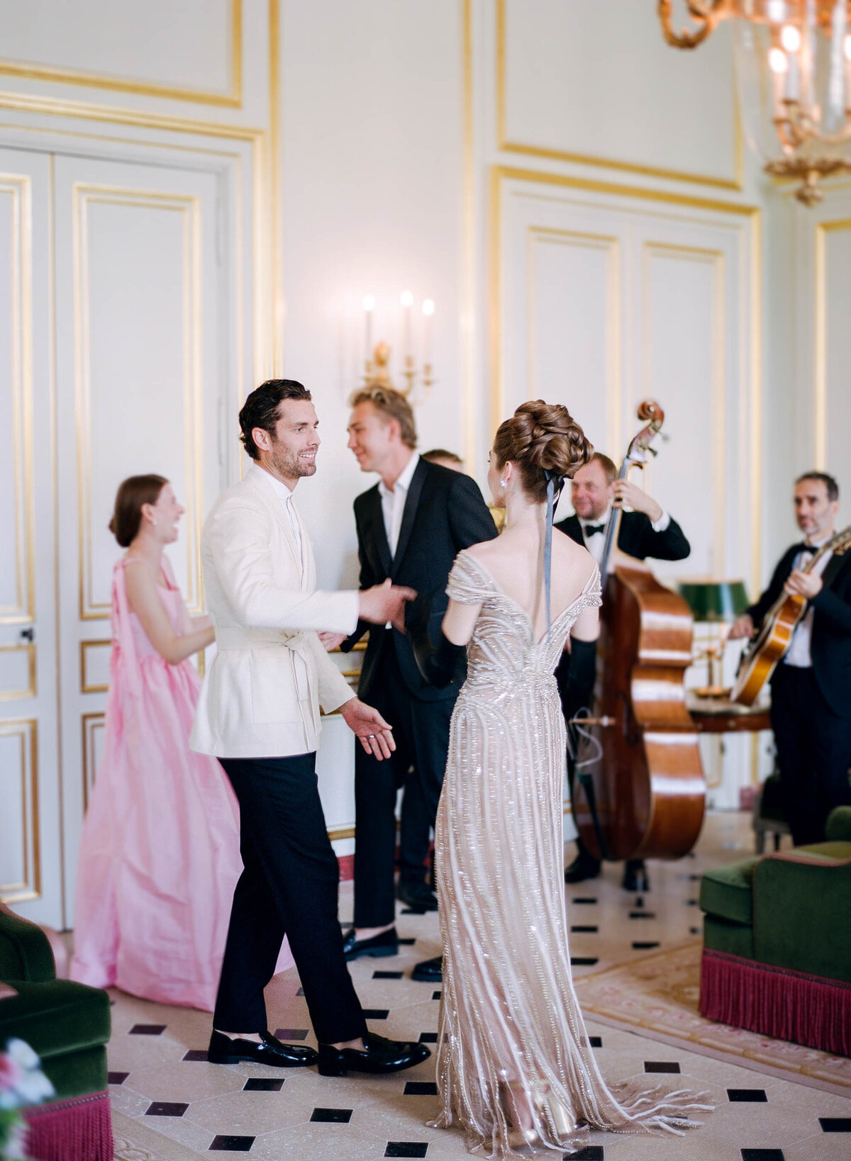 Molly-Carr-Photography-Versailles-Wedding-Photographer-37