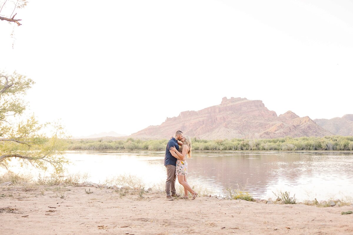 Affordable-Engagement-Photographer-Coon-Bluff1084