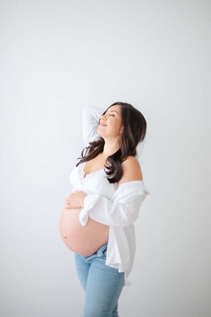 maternity photographers nwa-8722