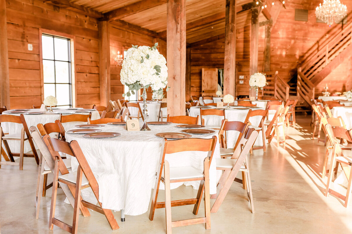 Stephanie&ChristianMorganCreekBarnAubreyTxWedding25