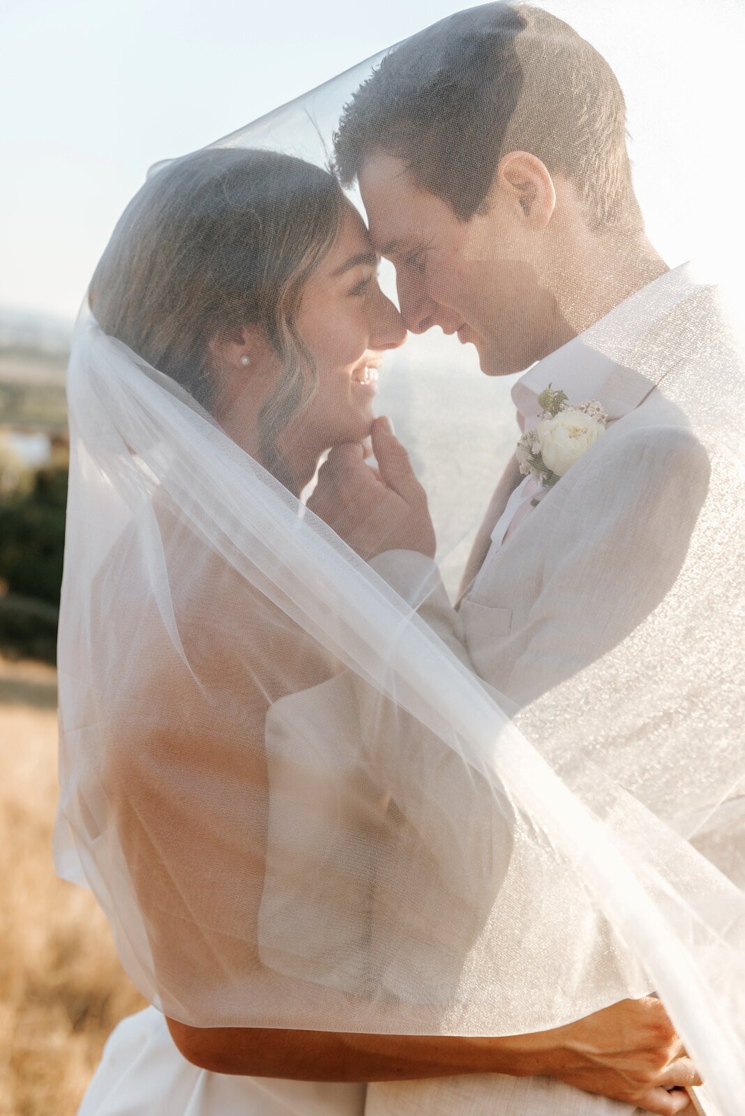 Elope-micro-wedding-elopement-yarravalley-melbourne-Balgownie-Estate26