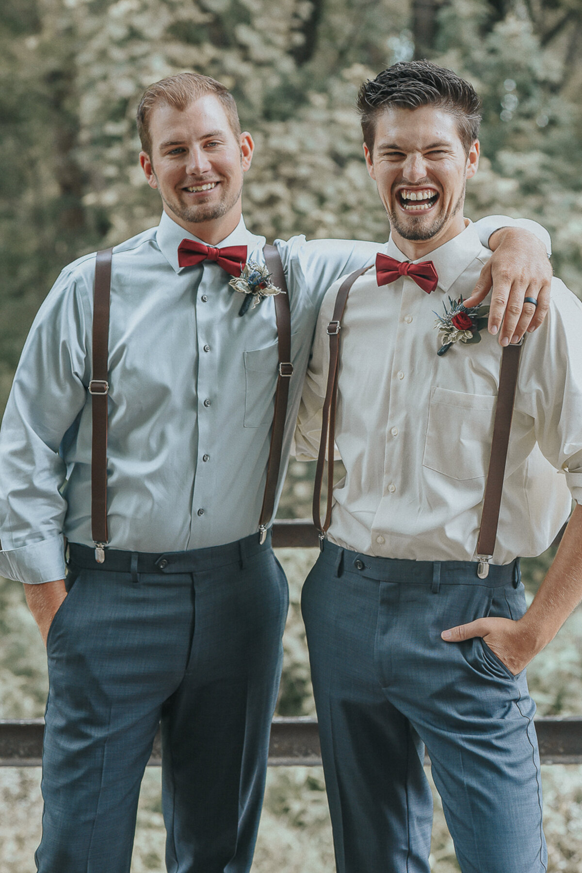 wedding bridal party | Iowa wedding photographer | Iowa Photographer | Playlife | Cedar Rapids | Iowa City | Kalona | Alaynna Ann Schwartz-41