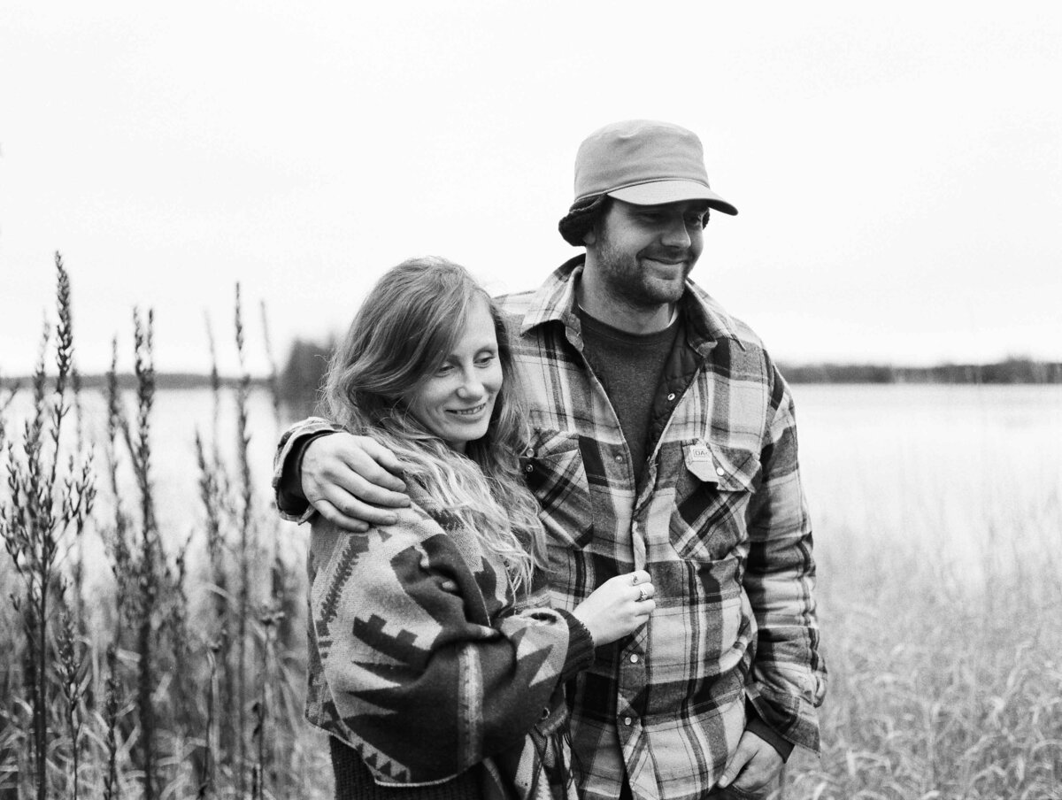 lakefield-ontario-couples-photography-on-film1