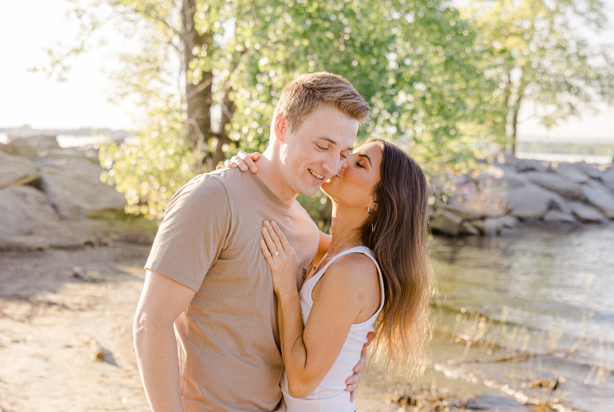 hannah-braden-engagement-session-ottawa-grey-loft-studio-2023-7