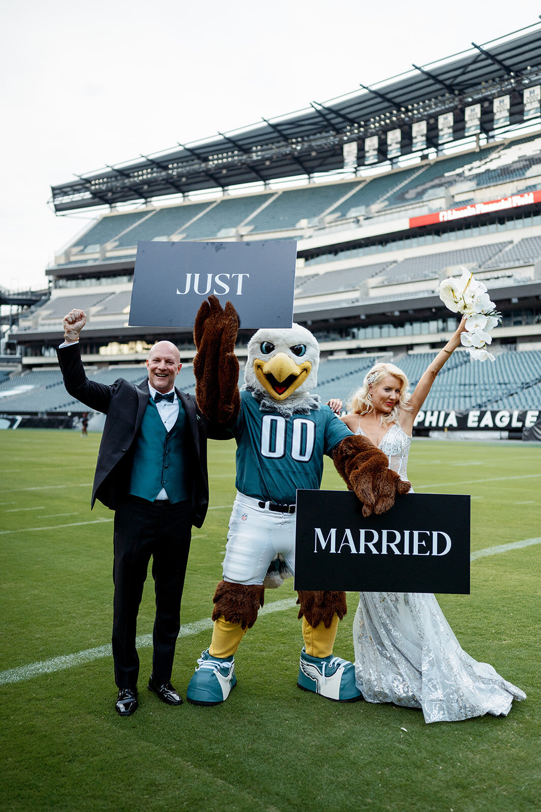 du_soleil_photographie_dave_spadaro_angela_parsons_philadelphia_eagles_lincoln_financial_field_wedding_preview-112