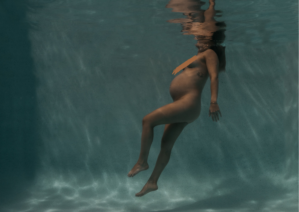 Underwater Maternity Photographer