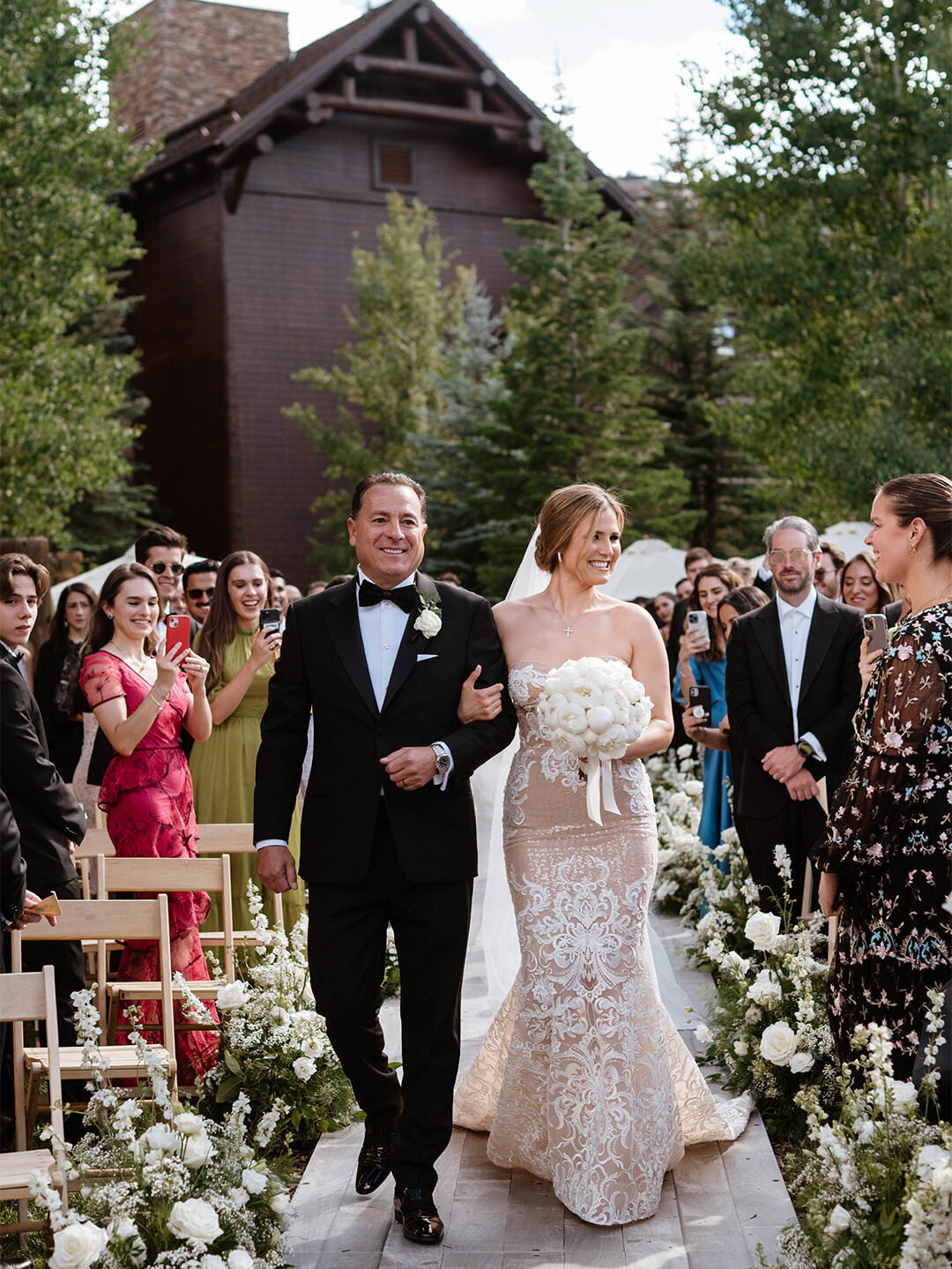 2-Ceremony-Ritz-Carlton-Bachelor-Gulch-Colorado-Wedding-Little-Nell-by-GoBella-Event-Planning---Gonzalez-1