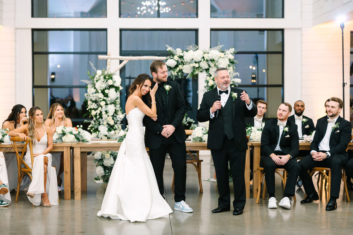 Sydney-and-Carsen-Luxury-wedding-in-Dallas-Texas-Bella-Vista-Wedding-Planning-030