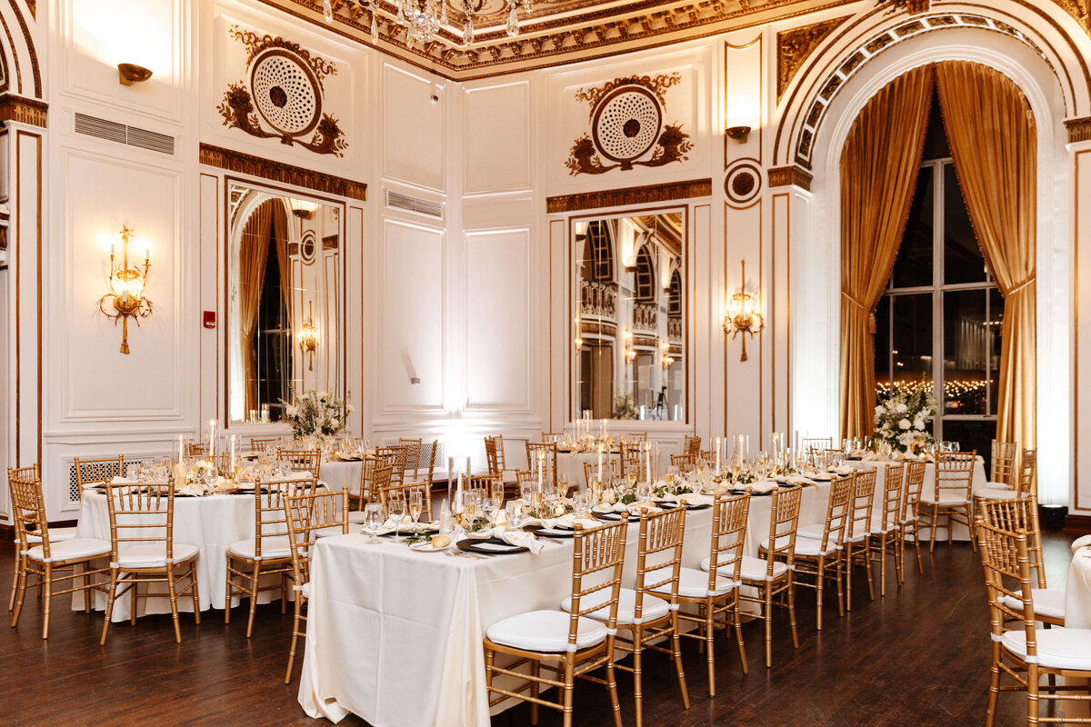 1230-2023_Wedding_ErinLensmeyerandJoeyGiordano-324A3250
