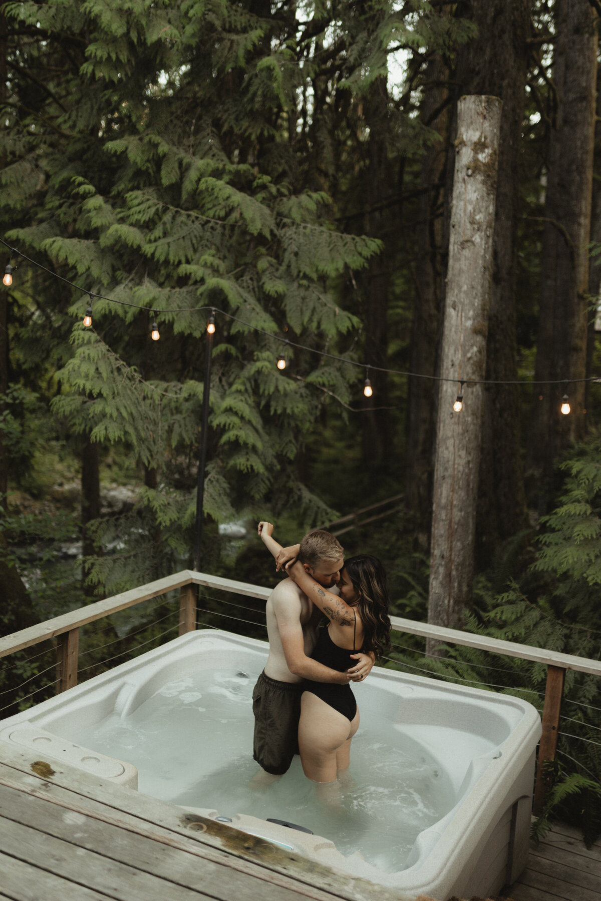 casualcouplesinhomesessionkansascityphotographer-77