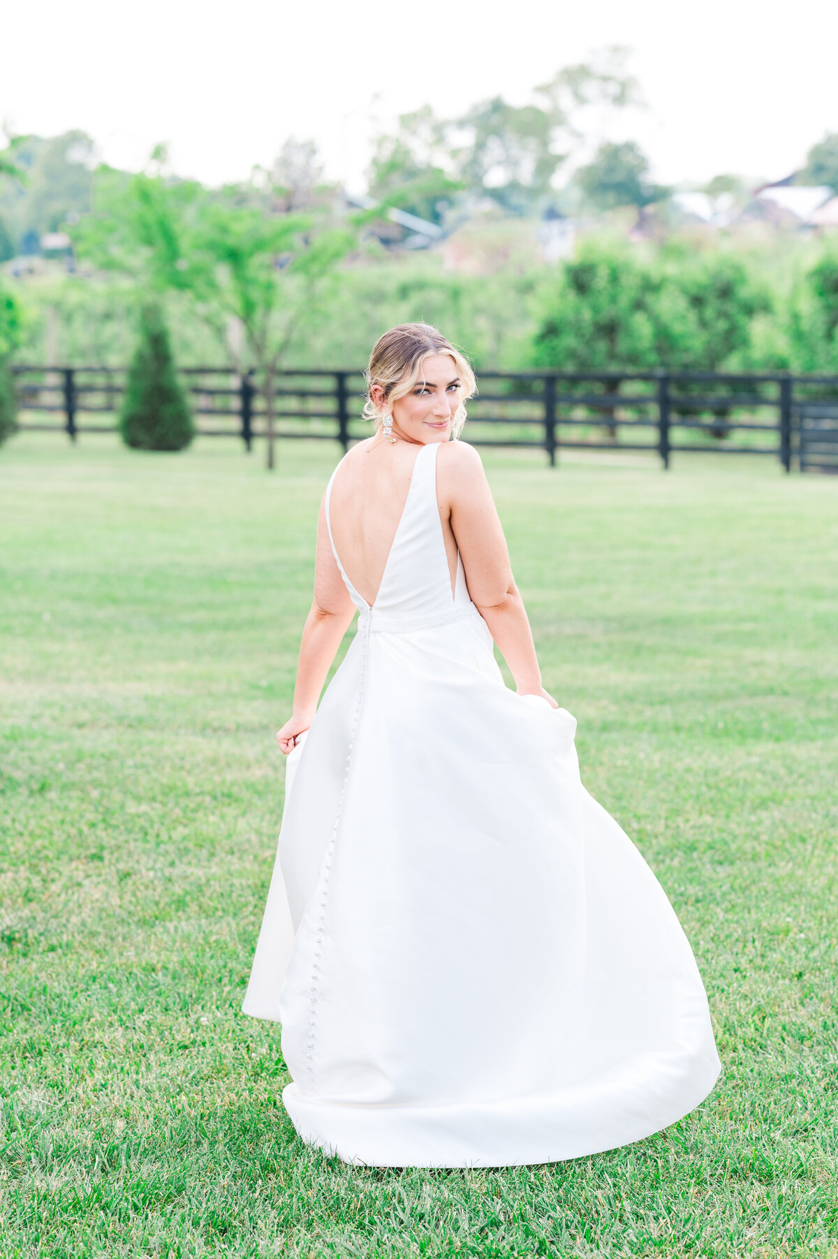 Georgetown Kentucky Wedding-Evans Event Barn-Wedding Venue-Summer Bride _ 0015