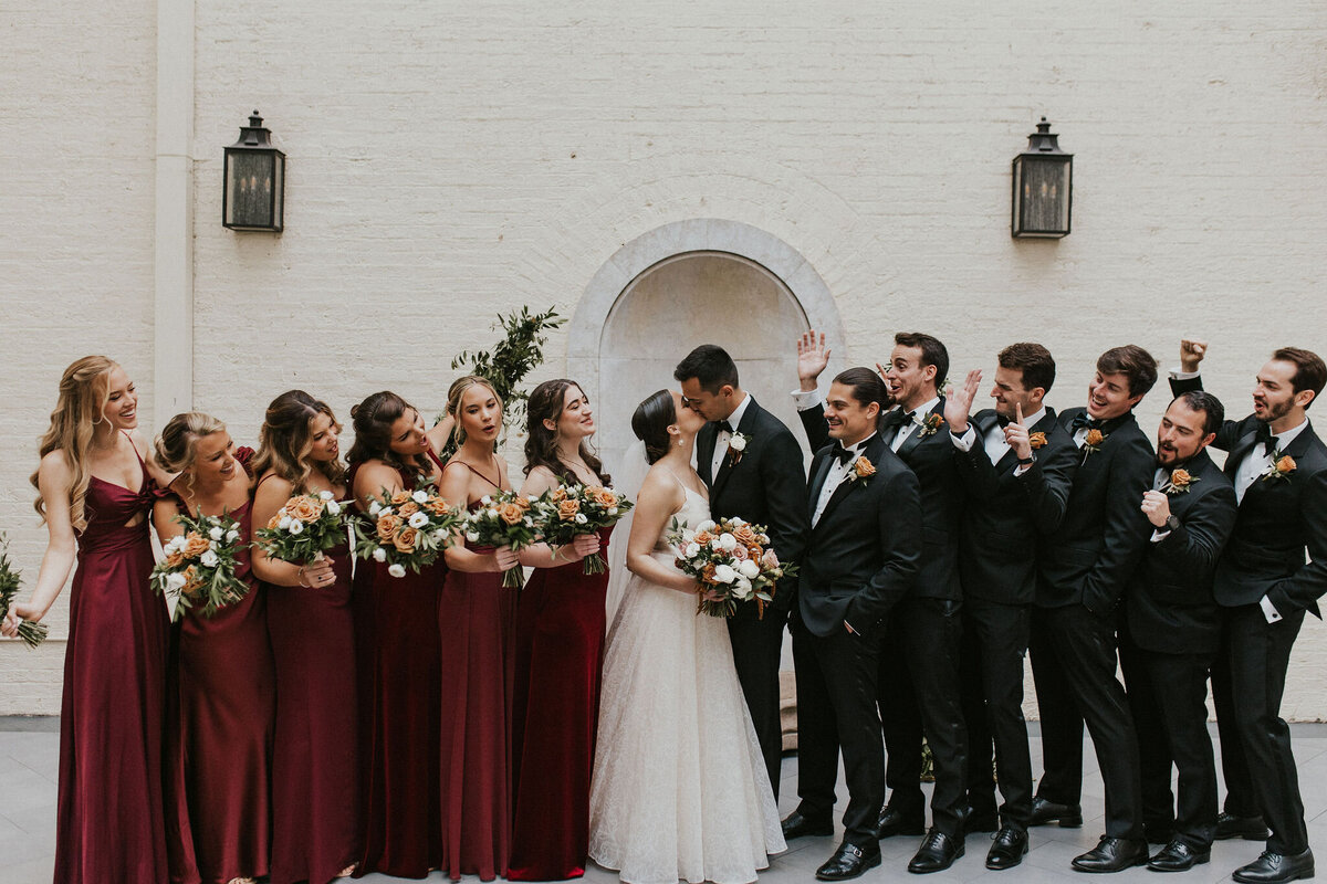 WELLING-FLORES.Wedding.EngineersClub-brdlprty-16