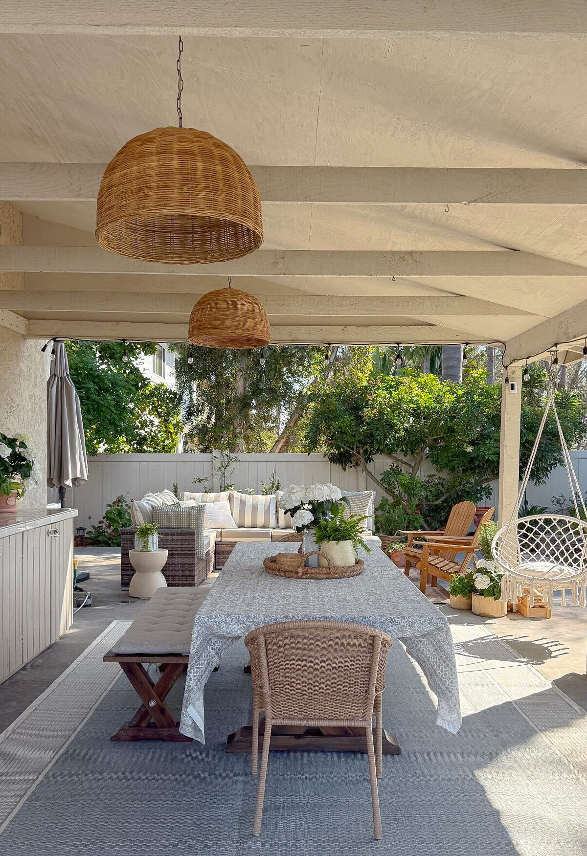 C1C00B1F-3EDD-4EB8-B367-CEEEF8045D098B915D1E-FCAF-4AF0-A24F-5FF53B2407A1