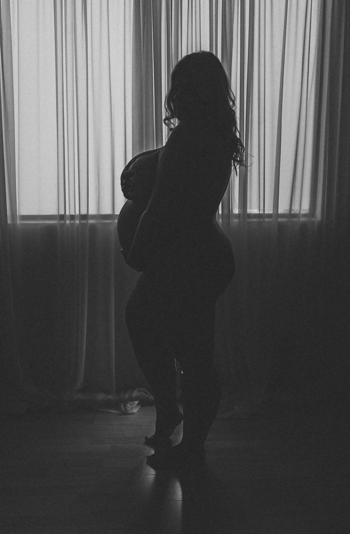 Pregnancy photography Auburn with Limitless Boudoir