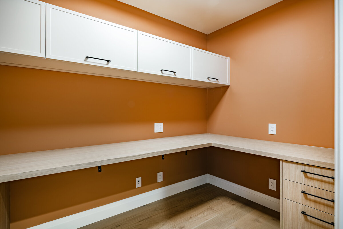 112 E 19th Ave-20