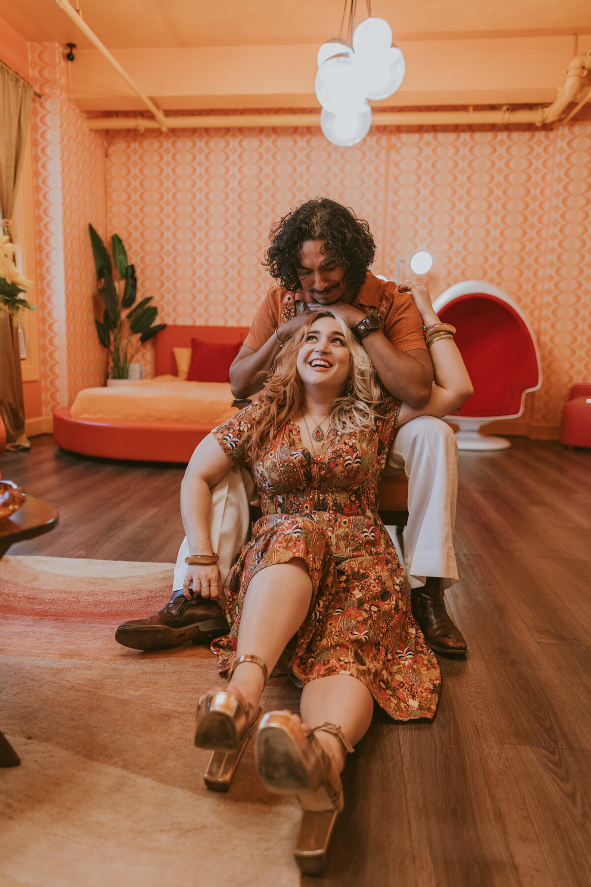 70s-Couples-Photoshoot-32