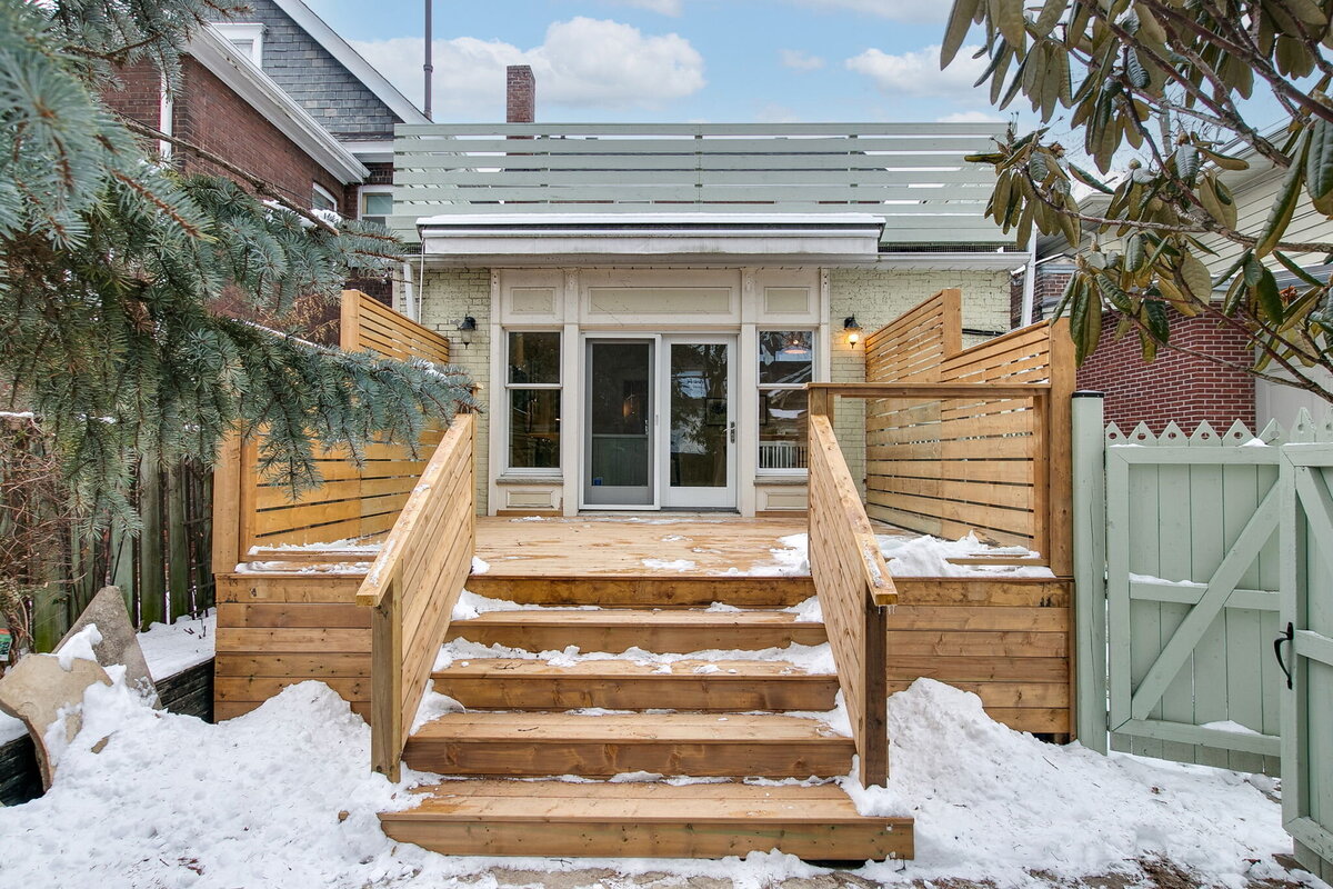 73-web-or-mls-74_004_Backyard