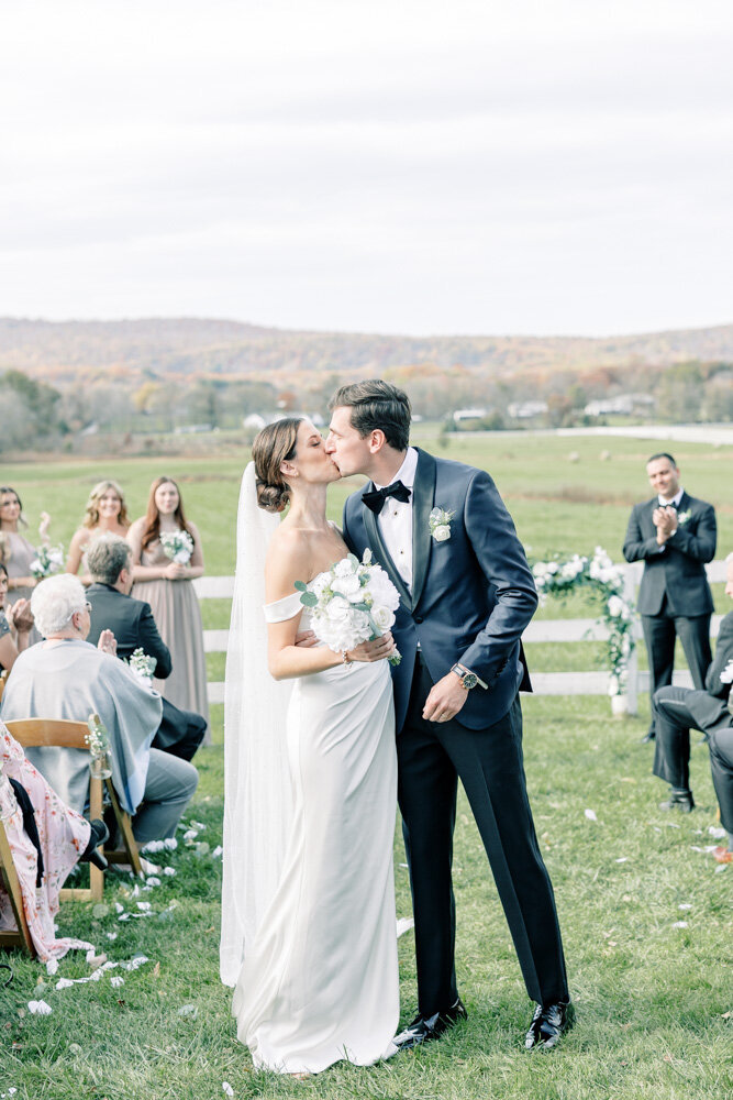 ENP - Heigh Torr Estate Wedding - Simple Elegant Wedding Design for Historic Manor Wedding Venue - Atlanta Wedding Photographer - Light and Airy Film Wedding Photographers in GA-23