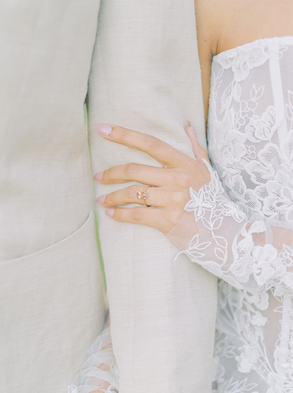 junophoto-manoir hovey-refined and colorful-fall wedding-042