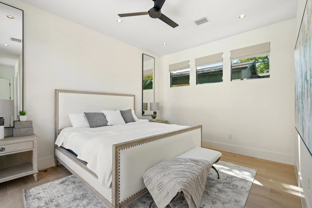 5505-woodrow-ave-bedroom-4