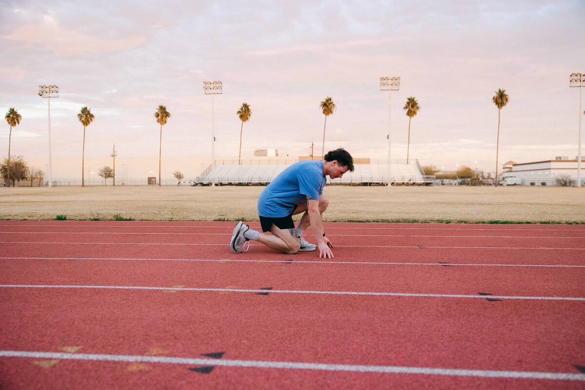 High-energy commercial video featuring marathon running shoes, emphasizing performance and comfort through cinematic visuals.