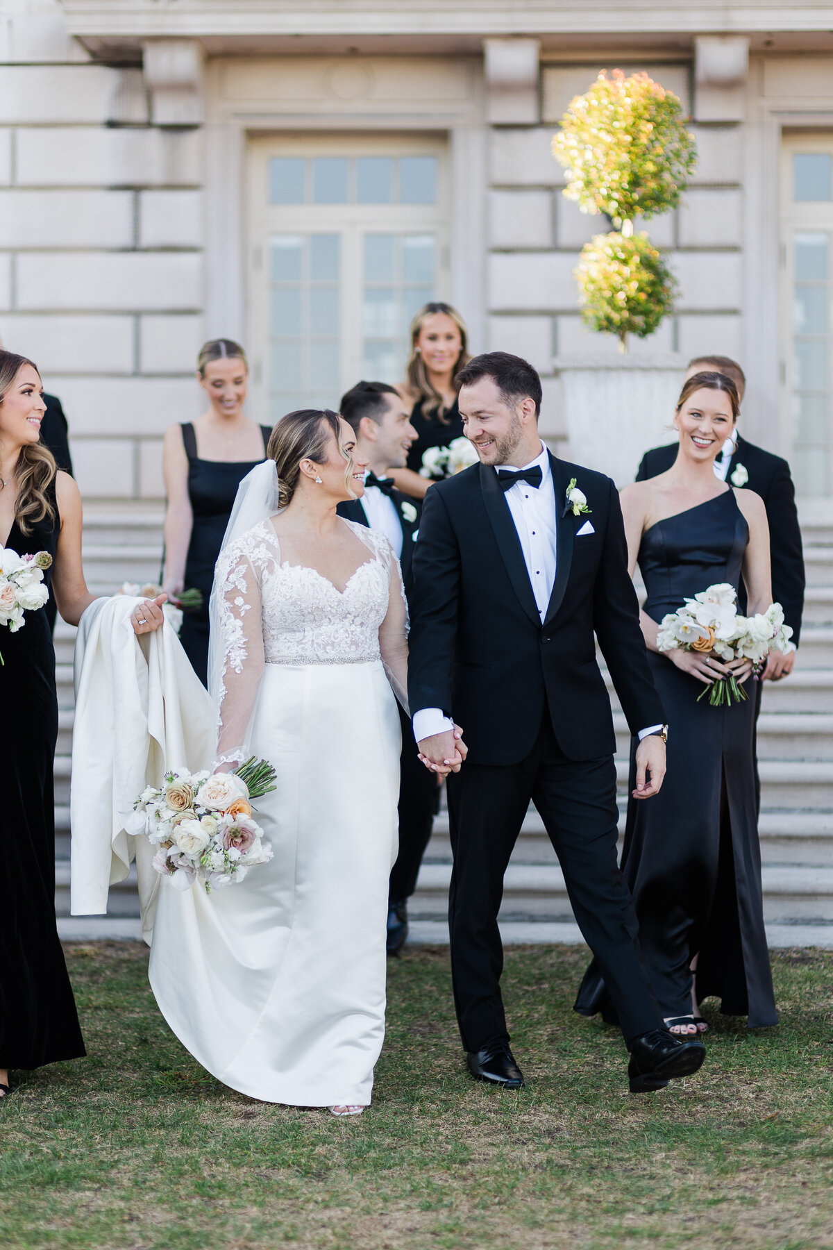 War_Memorial_Luxury_Wedding_Venue_Detroit_Michigan_Jordyn_Dryden_Photography-54