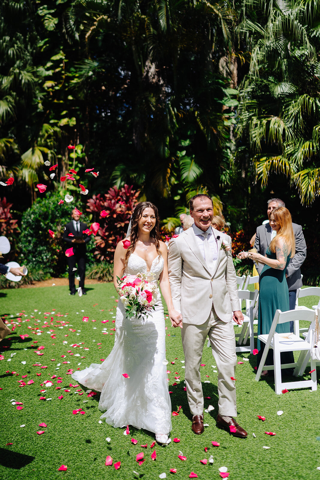 mcneile-photo-sunken-gardens-florida-elopement-chantilly-chic-celebrations-19
