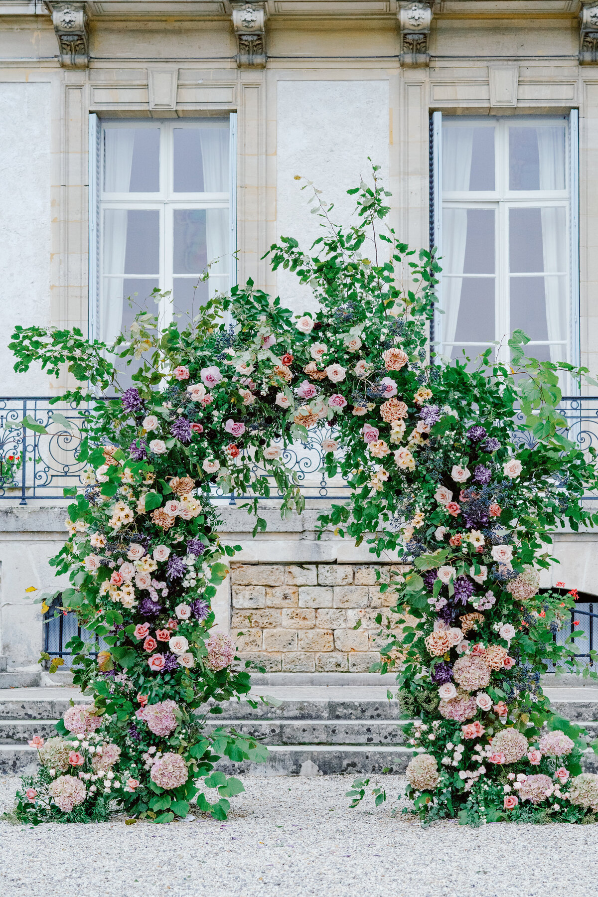 Wedding at Château de Santeny photographed by Lake Como Wedding photographer