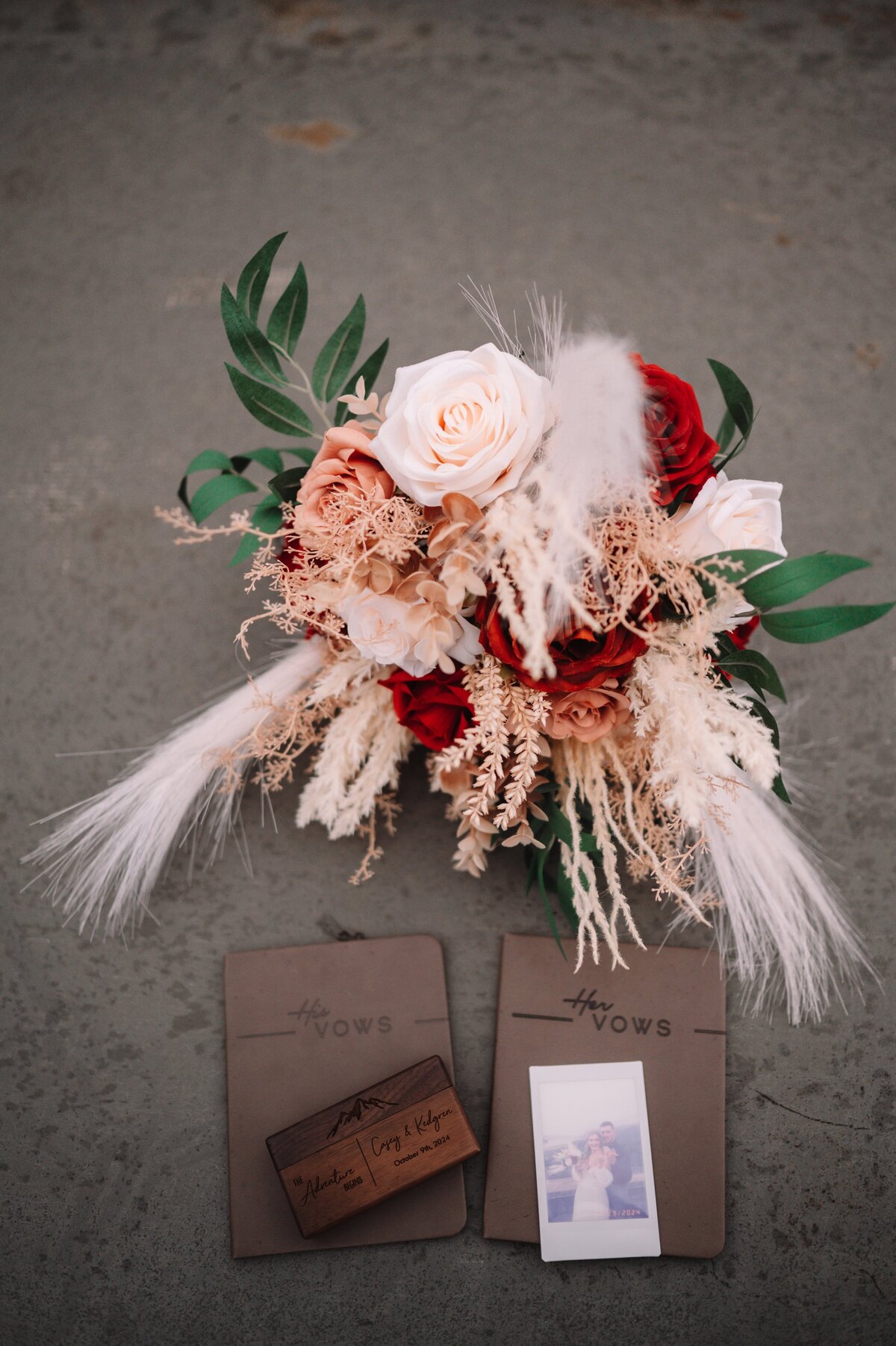 10.09.24 Kedgren & Casey Latourelle & Vista Crown Point OR Elopement_www.ezelopements.com-104