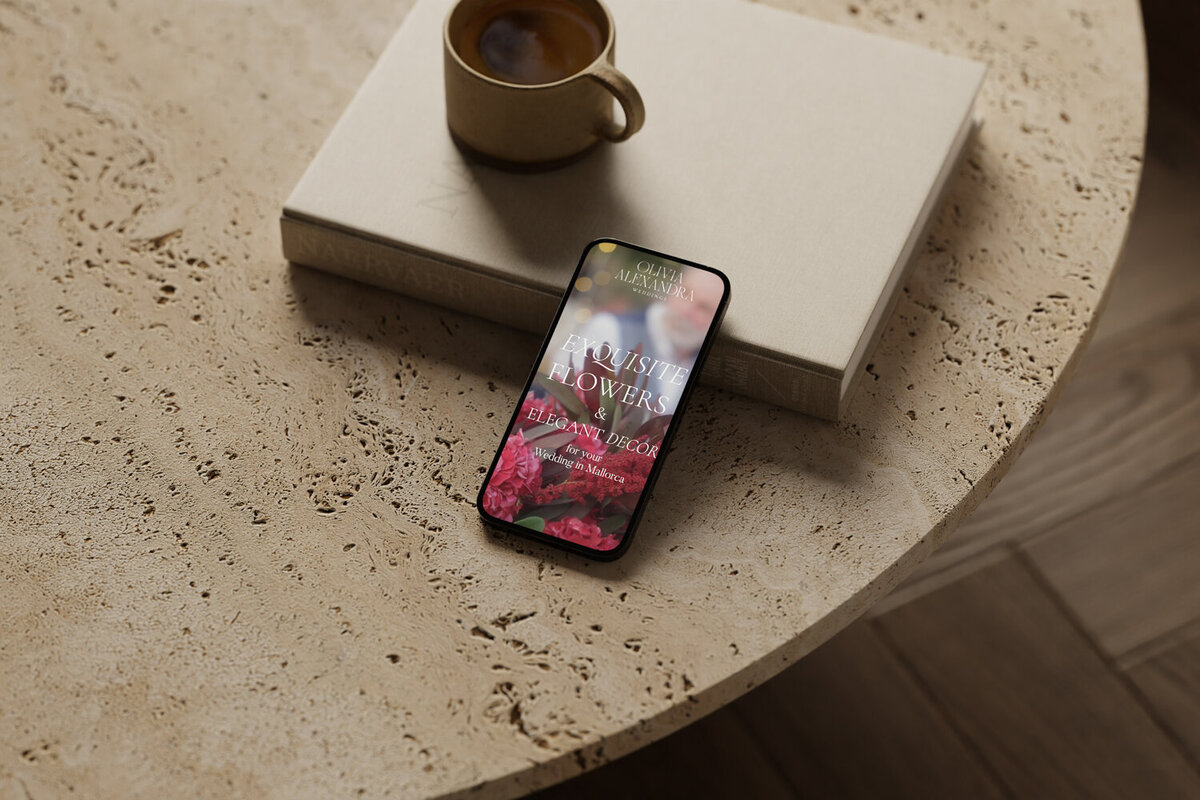 MAEVE_PHONE3