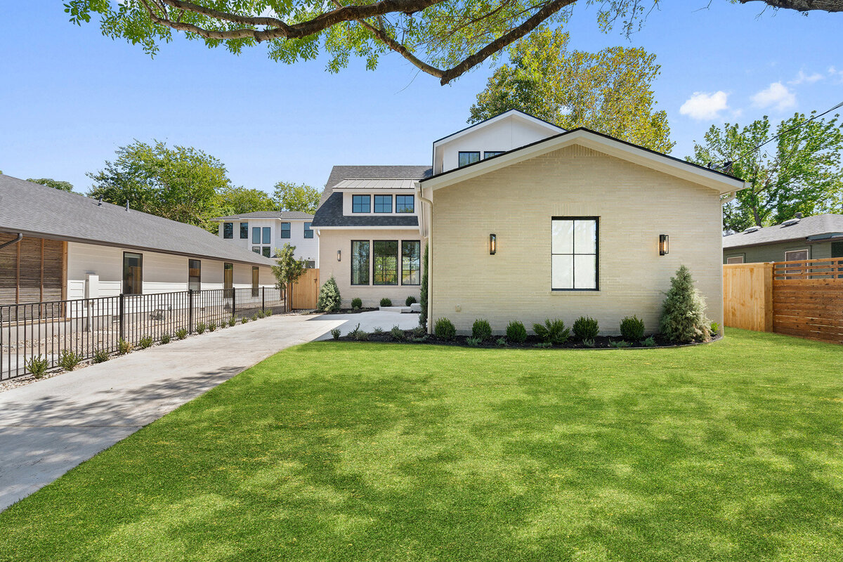 5505-woodrow-ave-exterior-10