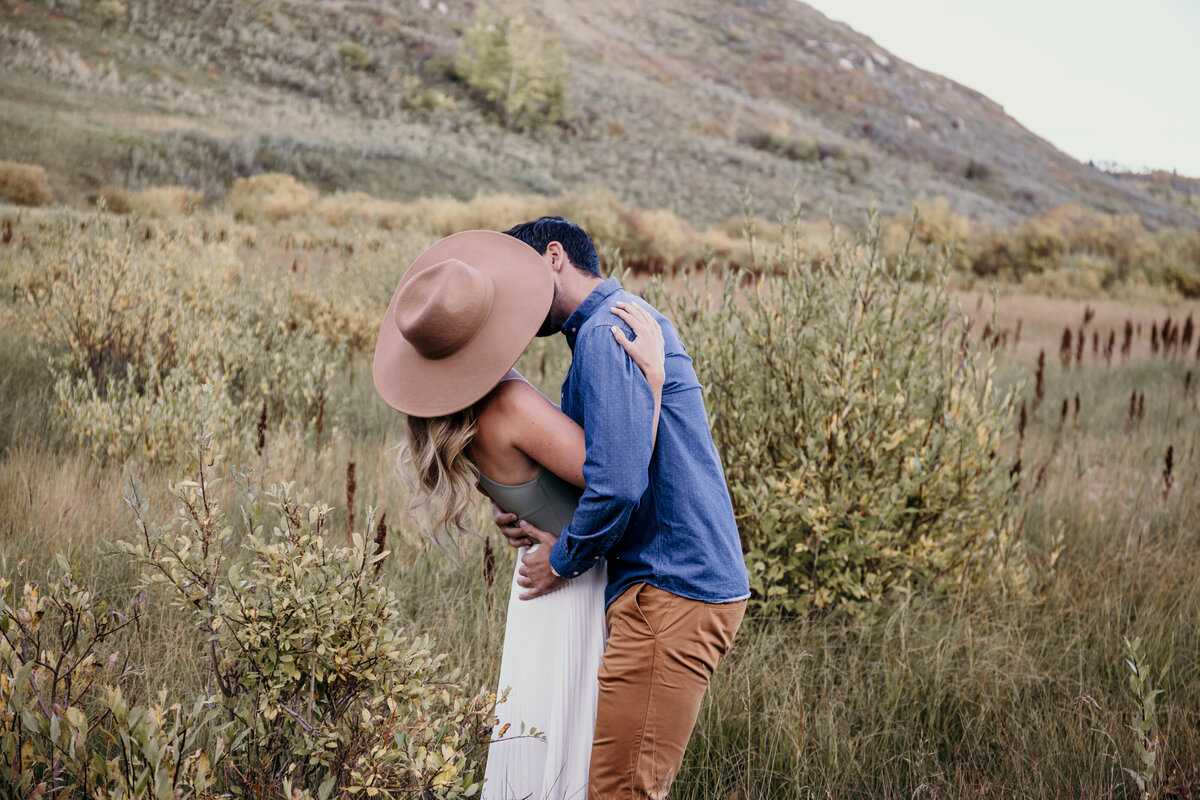 big-hills-springs-engagement-photography-naturally-illustrated (12)