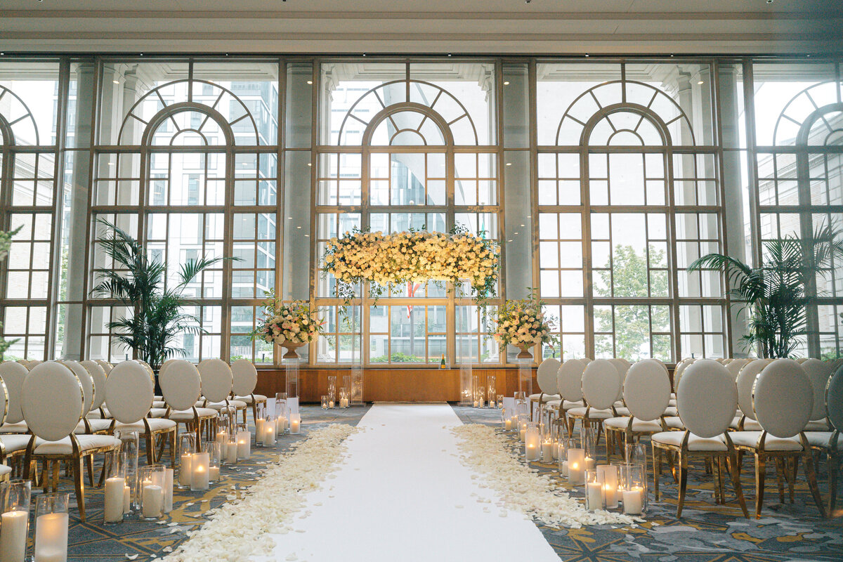 Luxe-Fairmont-Olympic-Wedding-FLORA-NOVA-DESIGN-SEATTLE00002
