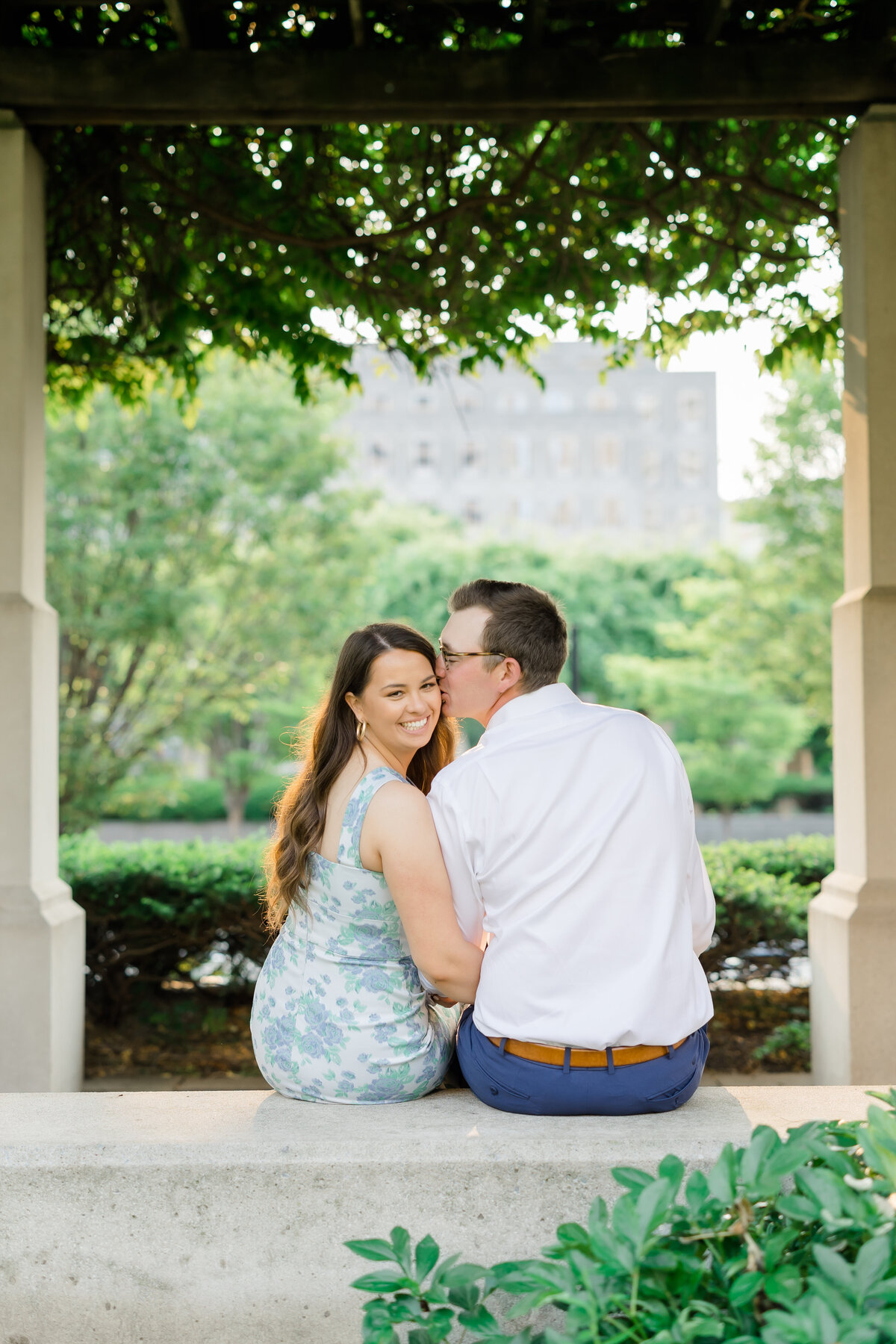 kasia-sickau-photography-cincinnati-wedding-photographer-liz-andrew-engagement-session-over-the-rhine131