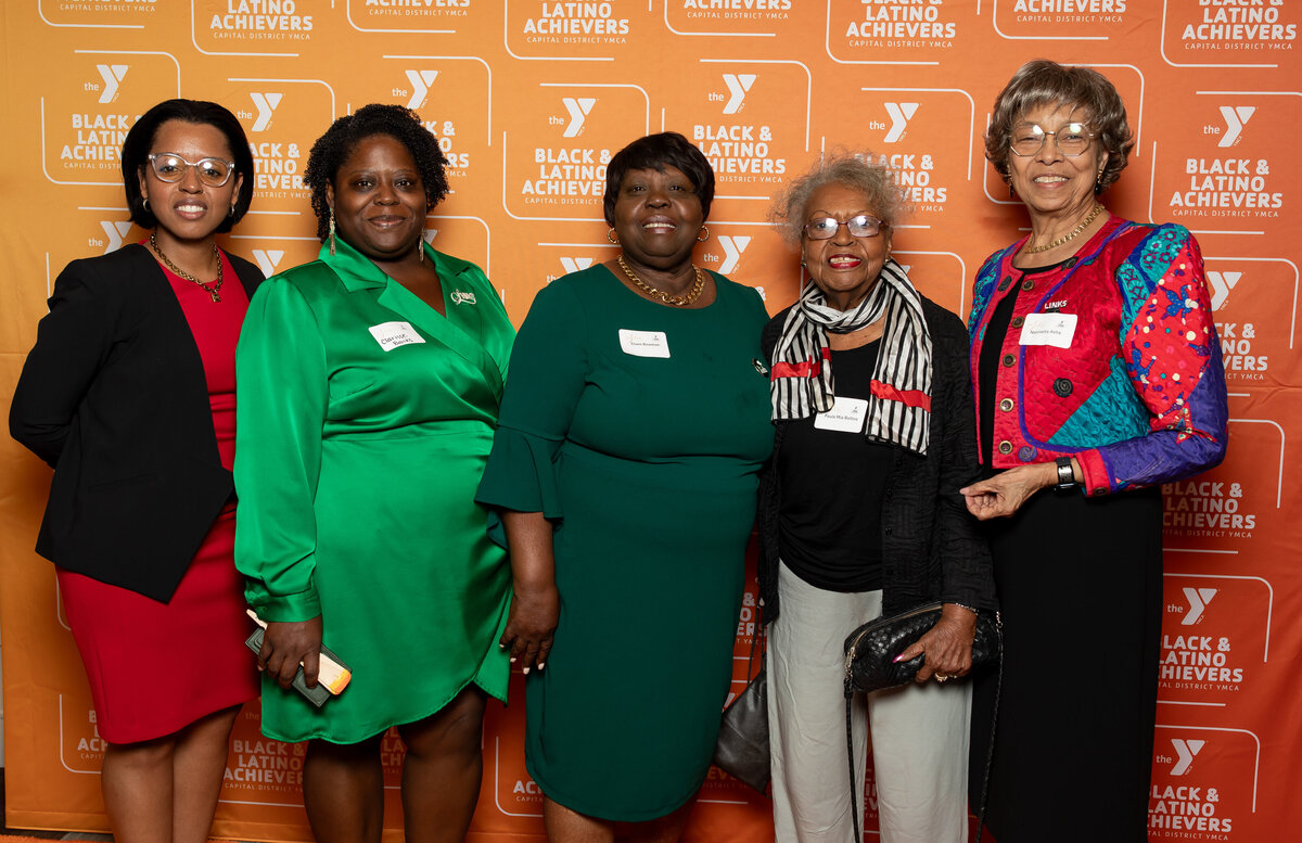 CDYMCA-BLACK AND LATINO ACHIEVERS-SALUTE AWARDS-16
