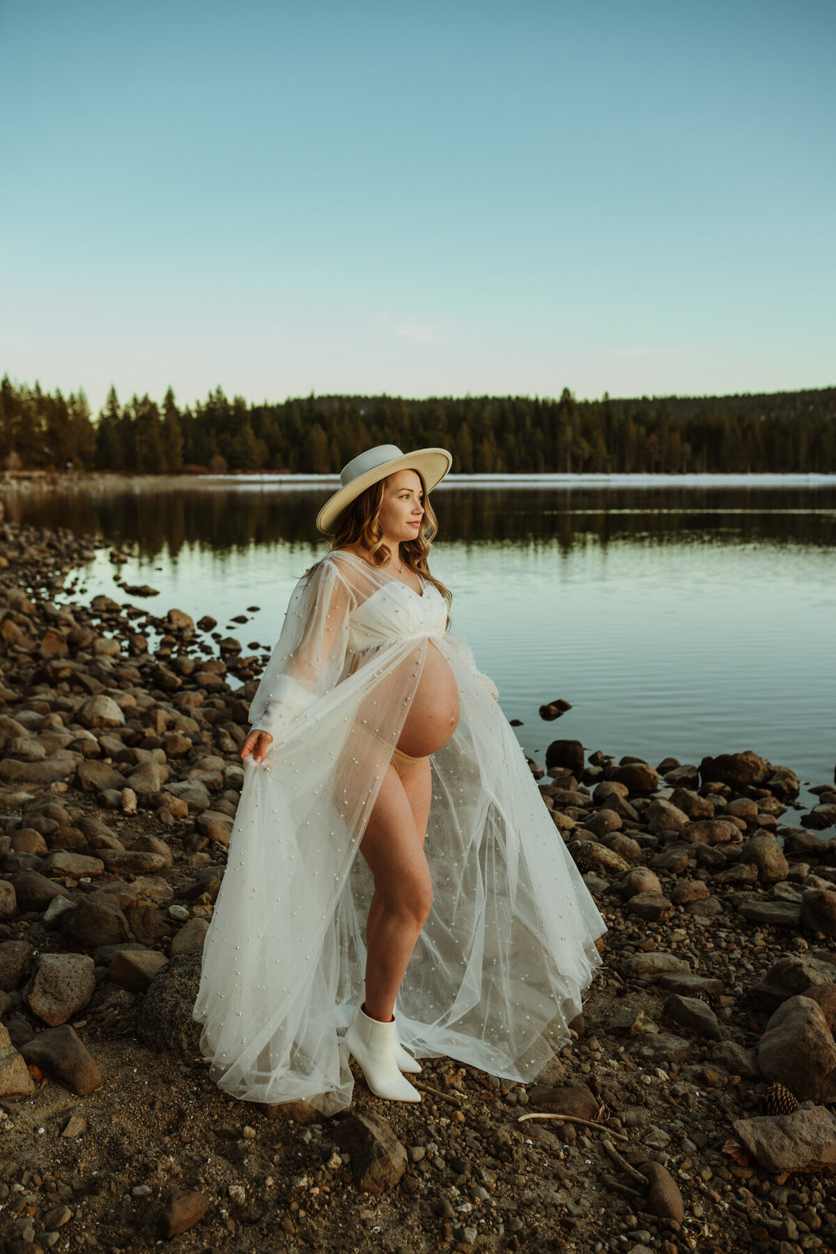 Lake Tahoe-Maternity-Photographer-28