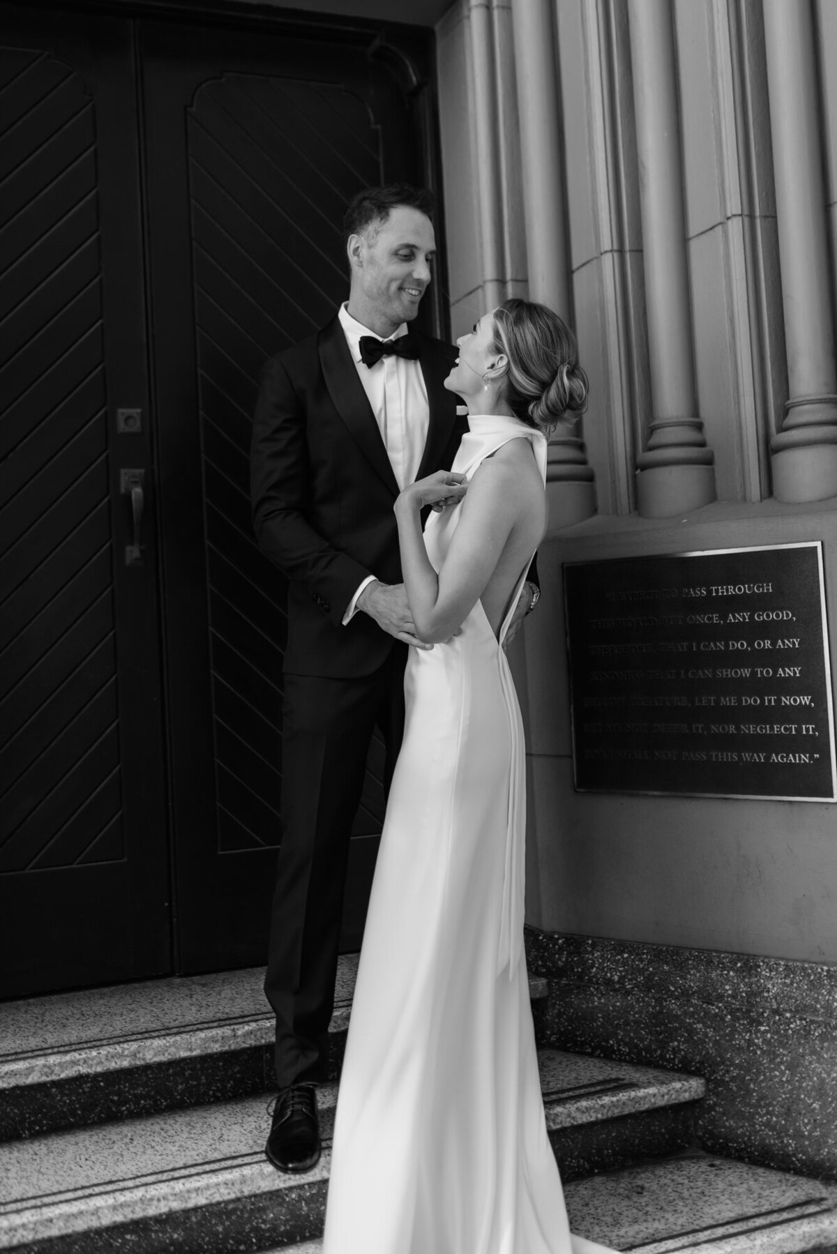 romantic-wedding-photo